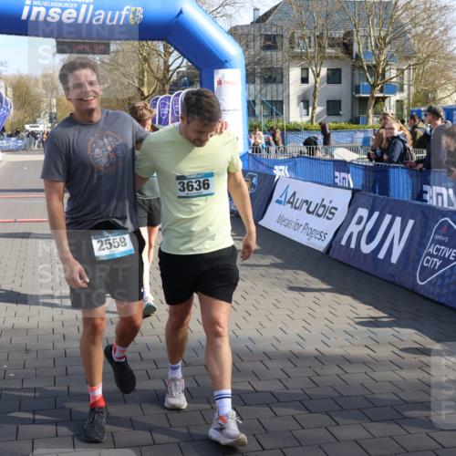 12.04.2026 - 45. Internationalen Wilhelmsburger Insellauf Strokosch-Dieckow http://msf.ph/oto/9452353 12.04.2026 10:34:57 Ziel 5480, 3042, 3065, 2123 meine-sportfotos.de