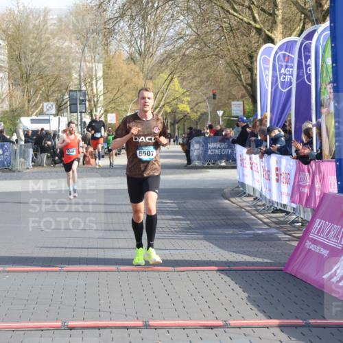 12.04.2026 - 45. Internationalen Wilhelmsburger Insellauf Strokosch-Dieckow http://msf.ph/oto/9452369 12.04.2026 10:22:50 Ziel 5507 meine-sportfotos.de