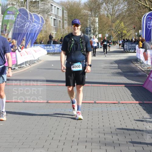 12.04.2026 - 45. Internationalen Wilhelmsburger Insellauf Strokosch-Dieckow http://msf.ph/oto/9452428 12.04.2026 10:35:32 Ziel 4000, 5551, 4109, 2497 meine-sportfotos.de