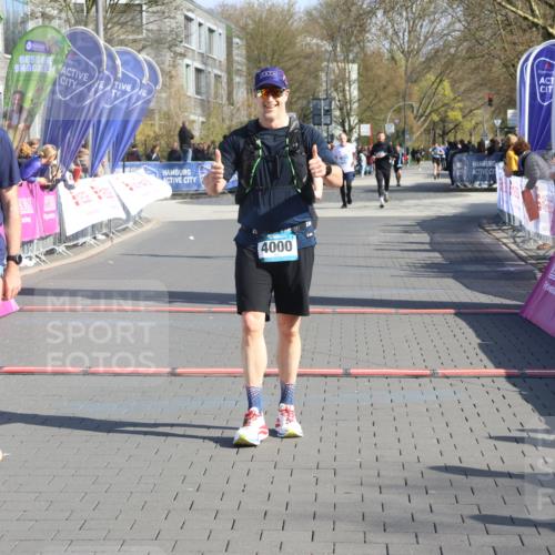 12.04.2026 - 45. Internationalen Wilhelmsburger Insellauf Strokosch-Dieckow http://msf.ph/oto/9452435 12.04.2026 10:35:32 Ziel 4000, 5551, 4109, 2497 meine-sportfotos.de