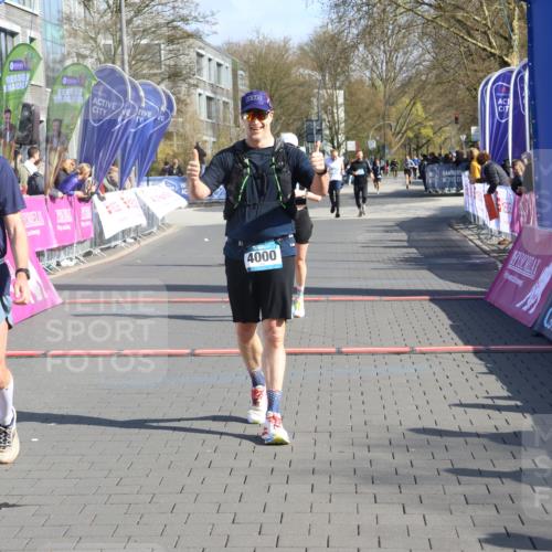 12.04.2026 - 45. Internationalen Wilhelmsburger Insellauf Strokosch-Dieckow http://msf.ph/oto/9452447 12.04.2026 10:35:33 Ziel 5551, 4109, 2497 meine-sportfotos.de