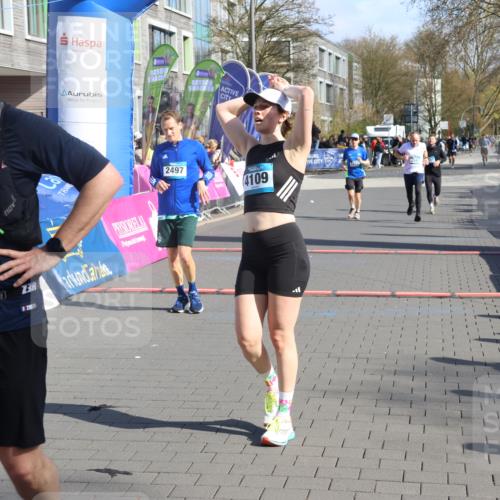 12.04.2026 - 45. Internationalen Wilhelmsburger Insellauf Strokosch-Dieckow http://msf.ph/oto/9452450 12.04.2026 10:35:37 Ziel 4109, 2497, 2583, 3759 meine-sportfotos.de