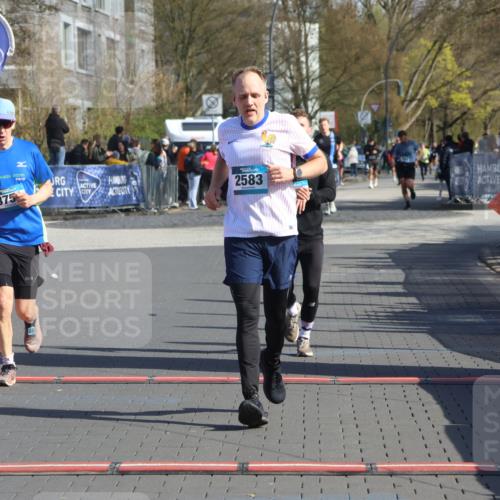 12.04.2026 - 45. Internationalen Wilhelmsburger Insellauf Strokosch-Dieckow http://msf.ph/oto/9452462 12.04.2026 10:35:40 Ziel 2497, 2583, 3759, 4127 meine-sportfotos.de