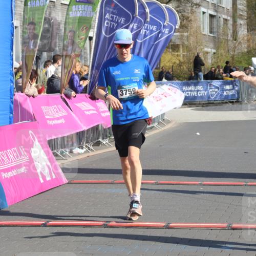 12.04.2026 - 45. Internationalen Wilhelmsburger Insellauf Strokosch-Dieckow http://msf.ph/oto/9452476 12.04.2026 10:35:41 Ziel 2583, 3759, 4127 meine-sportfotos.de