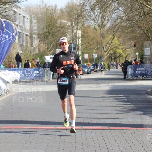 12.04.2026 - 45. Internationalen Wilhelmsburger Insellauf Strokosch-Dieckow http://msf.ph/oto/9452479 12.04.2026 10:23:22 Ziel 2383 meine-sportfotos.de