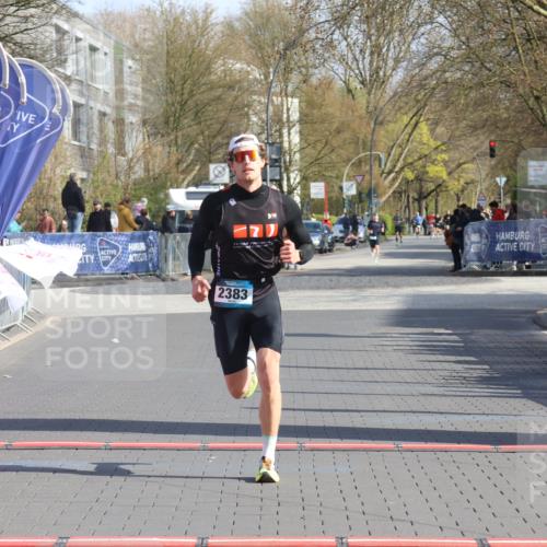 12.04.2026 - 45. Internationalen Wilhelmsburger Insellauf Strokosch-Dieckow http://msf.ph/oto/9452486 12.04.2026 10:23:23 Ziel 2383 meine-sportfotos.de