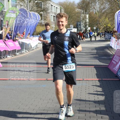 12.04.2026 - 45. Internationalen Wilhelmsburger Insellauf Strokosch-Dieckow http://msf.ph/oto/9452497 12.04.2026 10:35:50 Ziel 5523, 4884 meine-sportfotos.de