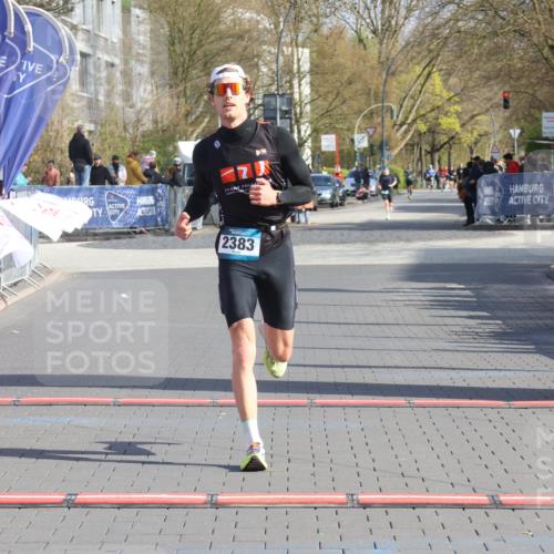 12.04.2026 - 45. Internationalen Wilhelmsburger Insellauf Strokosch-Dieckow http://msf.ph/oto/9452502 12.04.2026 10:23:23 Ziel 2383 meine-sportfotos.de