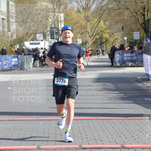 12.04.2026 - 45. Internationalen Wilhelmsburger Insellauf Strokosch-Dieckow http://msf.ph/oto/9452523 12.04.2026 10:23:41 Ziel 3776 meine-sportfotos.de