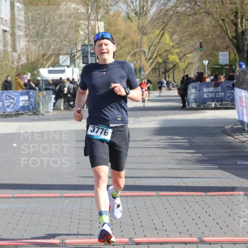 12.04.2026 - 45. Internationalen Wilhelmsburger Insellauf Strokosch-Dieckow http://msf.ph/oto/9452535 12.04.2026 10:23:41 Ziel 3776 meine-sportfotos.de