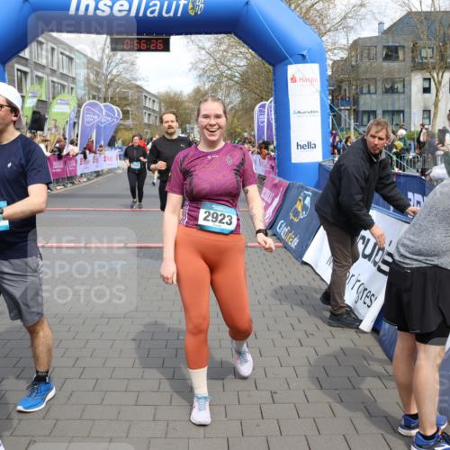 12.04.2026 - 45. Internationalen Wilhelmsburger Insellauf Strokosch-Dieckow http://msf.ph/oto/9452562 12.04.2026 13:09:26 Ziel 2077, 2923, 4652, 2260, 3261, 5324, 3406, 3359, 2981, 5712, 3791 meine-sportfotos.de