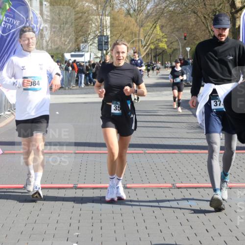12.04.2026 - 45. Internationalen Wilhelmsburger Insellauf Strokosch-Dieckow http://msf.ph/oto/9452590 12.04.2026 10:36:17 Ziel 5589, 3084, 3516 meine-sportfotos.de