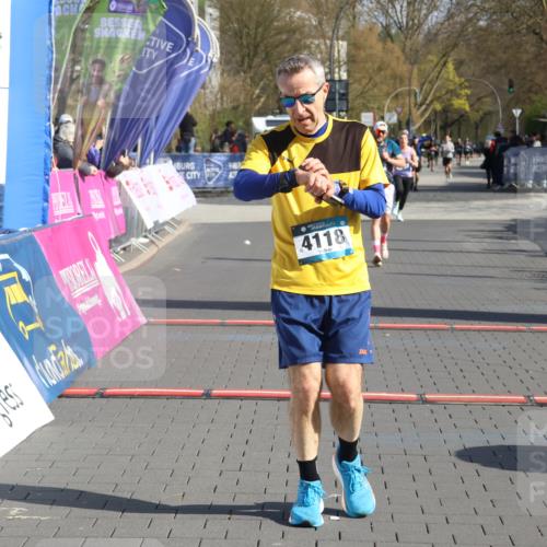 12.04.2026 - 45. Internationalen Wilhelmsburger Insellauf Strokosch-Dieckow http://msf.ph/oto/9452630 12.04.2026 10:36:29 Ziel 2192, 3731, 4118 meine-sportfotos.de