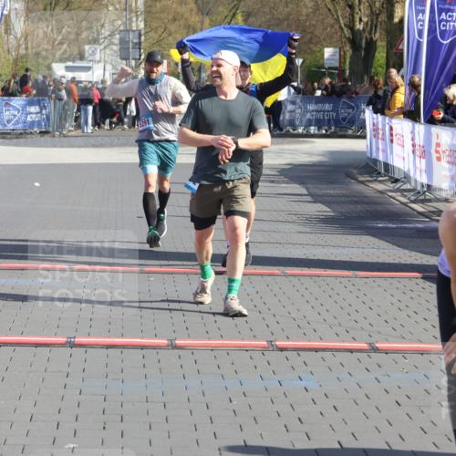 12.04.2026 - 45. Internationalen Wilhelmsburger Insellauf Strokosch-Dieckow http://msf.ph/oto/9452666 12.04.2026 10:36:42 Ziel 4172, 4030, 5291 meine-sportfotos.de