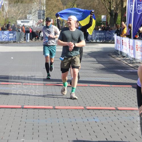 12.04.2026 - 45. Internationalen Wilhelmsburger Insellauf Strokosch-Dieckow http://msf.ph/oto/9452668 12.04.2026 10:36:42 Ziel 4172, 4030, 5291 meine-sportfotos.de
