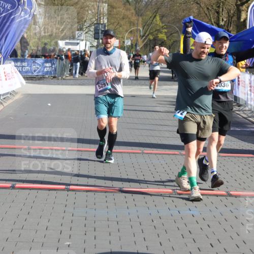 12.04.2026 - 45. Internationalen Wilhelmsburger Insellauf Strokosch-Dieckow http://msf.ph/oto/9452680 12.04.2026 10:36:43 Ziel 4172, 4030, 5291 meine-sportfotos.de