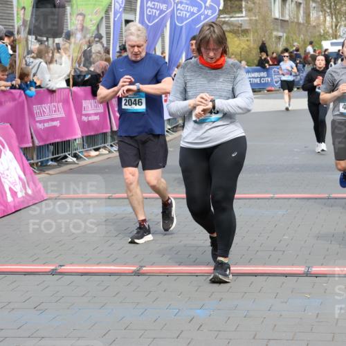 12.04.2026 - 45. Internationalen Wilhelmsburger Insellauf Strokosch-Dieckow http://msf.ph/oto/9452687 12.04.2026 13:09:02 Ziel 2436, 2045, 3745, 2046, 4102, 5795, 4860, 5313 meine-sportfotos.de