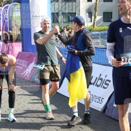 12.04.2026 - 45. Internationalen Wilhelmsburger Insellauf Strokosch-Dieckow http://msf.ph/oto/9452703 12.04.2026 10:36:47 Ziel 4030, 5291, 2446 meine-sportfotos.de