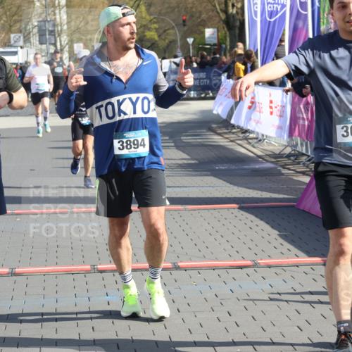 12.04.2026 - 45. Internationalen Wilhelmsburger Insellauf Strokosch-Dieckow http://msf.ph/oto/9452818 12.04.2026 10:37:08 Ziel 3629, 3894, 4544 meine-sportfotos.de