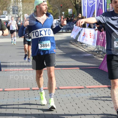 12.04.2026 - 45. Internationalen Wilhelmsburger Insellauf Strokosch-Dieckow http://msf.ph/oto/9452820 12.04.2026 10:37:08 Ziel 3629, 3894, 4544 meine-sportfotos.de