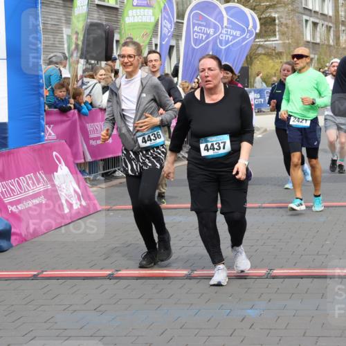12.04.2026 - 45. Internationalen Wilhelmsburger Insellauf Strokosch-Dieckow http://msf.ph/oto/9452967 12.04.2026 13:08:12 Ziel 2728, 2478, 2477, 5564, 4437, 4436, 2421, 4676, 3868, 4405, 4725, 4416, 3970, 4795 meine-sportfotos.de