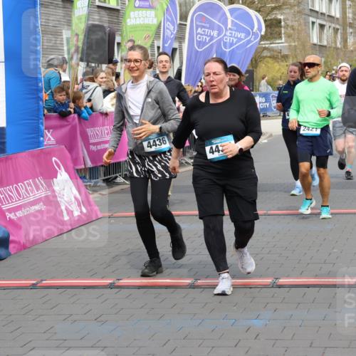 12.04.2026 - 45. Internationalen Wilhelmsburger Insellauf Strokosch-Dieckow http://msf.ph/oto/9452970 12.04.2026 13:08:12 Ziel 2728, 2478, 2477, 5564, 4437, 4436, 2421, 4676, 3868, 4405, 4725, 4416, 3970, 4795 meine-sportfotos.de