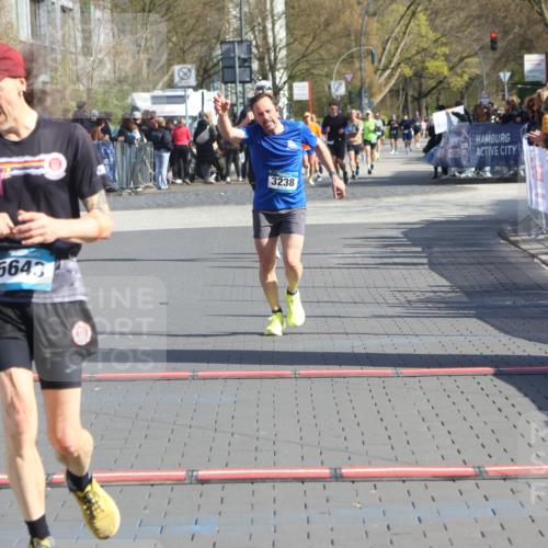 12.04.2026 - 45. Internationalen Wilhelmsburger Insellauf Strokosch-Dieckow http://msf.ph/oto/9452986 12.04.2026 10:37:48 Ziel 4779, 3492, 5643, 3238 meine-sportfotos.de
