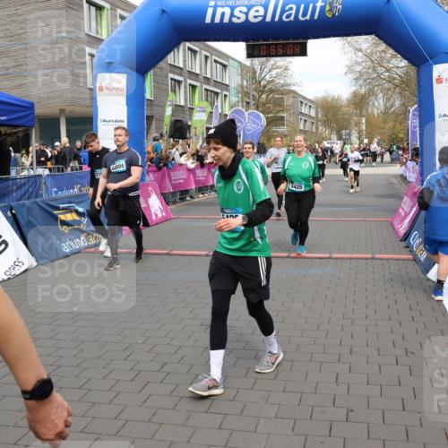 12.04.2026 - 45. Internationalen Wilhelmsburger Insellauf Strokosch-Dieckow http://msf.ph/oto/9453032 12.04.2026 13:08:03 Ziel 5426, 5216, 5431, 5425, 5735, 5401 meine-sportfotos.de