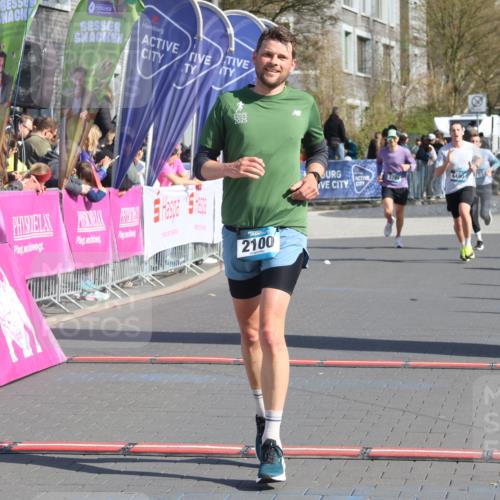 12.04.2026 - 45. Internationalen Wilhelmsburger Insellauf Strokosch-Dieckow http://msf.ph/oto/9453592 12.04.2026 10:40:26 Ziel 2100 meine-sportfotos.de