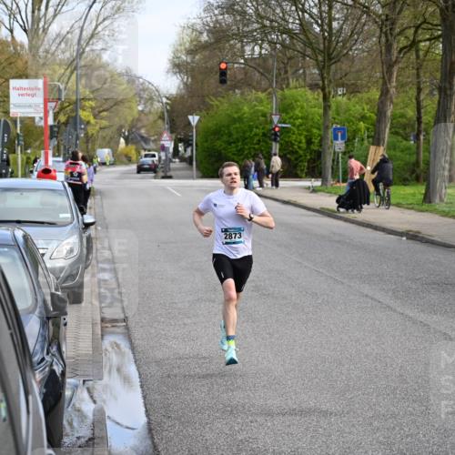 12.04.2026 - 45. Internationalen Wilhelmsburger Insellauf J. Mangold http://msf.ph/oto/9453626 12.04.2026 10:12:24 Ziel 2873 meine-sportfotos.de