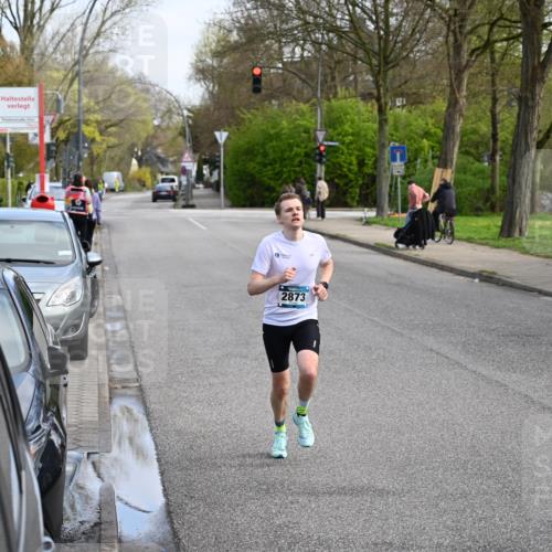 12.04.2026 - 45. Internationalen Wilhelmsburger Insellauf J. Mangold http://msf.ph/oto/9453635 12.04.2026 10:12:24 Ziel 2873 meine-sportfotos.de
