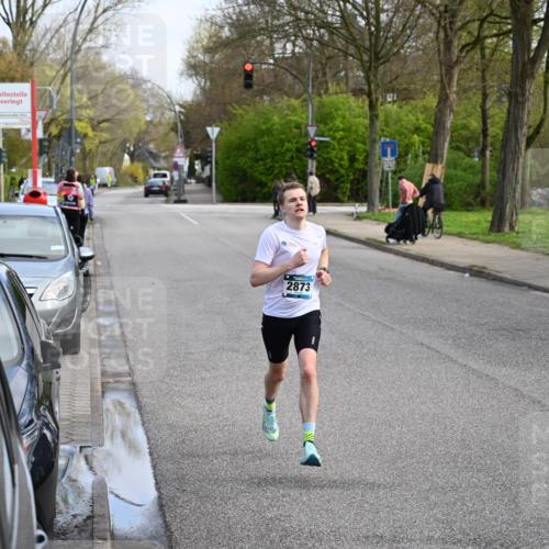 12.04.2026 - 45. Internationalen Wilhelmsburger Insellauf J. Mangold http://msf.ph/oto/9453638 12.04.2026 10:12:24 Ziel 2873 meine-sportfotos.de
