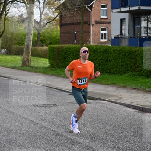 12.04.2026 - 45. Internationalen Wilhelmsburger Insellauf J. Mangold http://msf.ph/oto/9453723 12.04.2026 10:13:31 Ziel 5514, 2119, 3979 meine-sportfotos.de