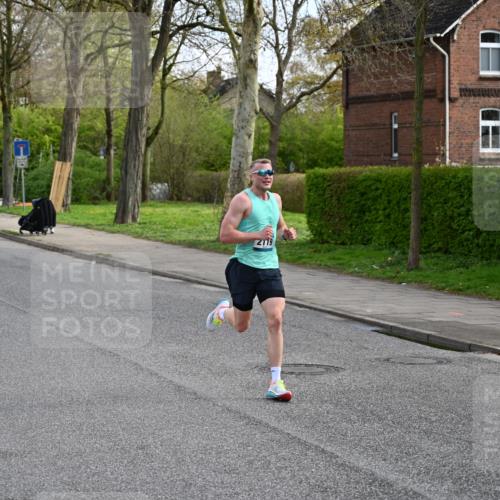 12.04.2026 - 45. Internationalen Wilhelmsburger Insellauf J. Mangold http://msf.ph/oto/9453767 12.04.2026 10:13:53 Ziel 2119, 3979 meine-sportfotos.de