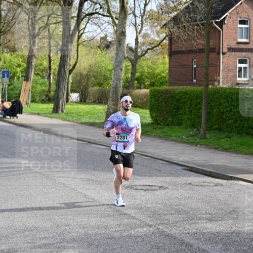12.04.2026 - 45. Internationalen Wilhelmsburger Insellauf J. Mangold http://msf.ph/oto/9453883 12.04.2026 10:15:38 Ziel 2281, 5302, 2970, 2405, 3685, 3113 meine-sportfotos.de