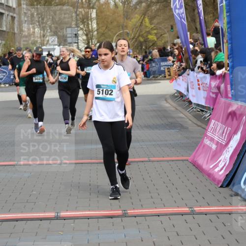12.04.2026 - 45. Internationalen Wilhelmsburger Insellauf Strokosch-Dieckow http://msf.ph/oto/9453889 12.04.2026 13:05:46 Ziel 5580, 2433, 5102, 5295, 3025, 3030, 5476, 4105 meine-sportfotos.de