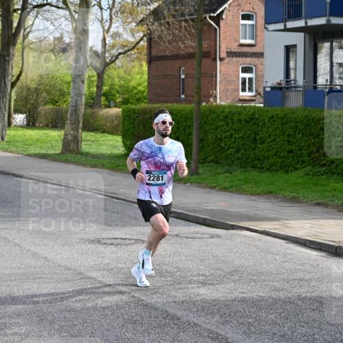 12.04.2026 - 45. Internationalen Wilhelmsburger Insellauf J. Mangold http://msf.ph/oto/9453898 12.04.2026 10:15:38 Ziel 2281, 5302, 2970, 2405, 3685, 3113 meine-sportfotos.de