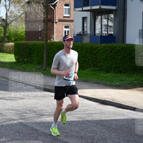 12.04.2026 - 45. Internationalen Wilhelmsburger Insellauf J. Mangold http://msf.ph/oto/9454123 12.04.2026 10:17:13 Ziel 3401, 5838, 2819, 2866, 4205, 3682, 4475 meine-sportfotos.de