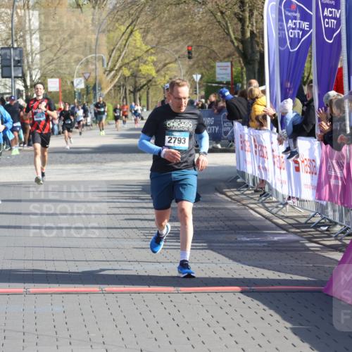 12.04.2026 - 45. Internationalen Wilhelmsburger Insellauf Strokosch-Dieckow http://msf.ph/oto/9454255 12.04.2026 10:29:26 Ziel 3514, 2793 meine-sportfotos.de