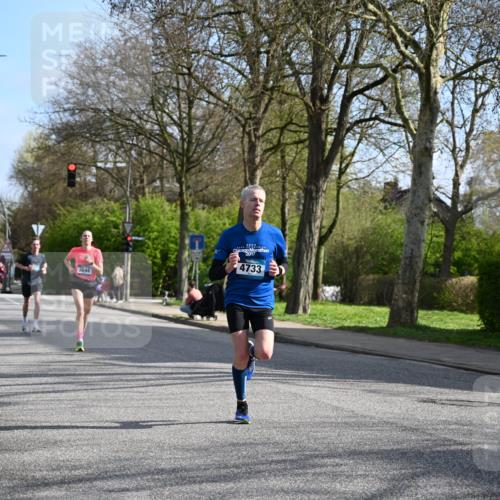 12.04.2026 - 45. Internationalen Wilhelmsburger Insellauf J. Mangold http://msf.ph/oto/9454315 12.04.2026 10:18:43 Ziel 4733, 4583, 4117, 3644, 2757, 5049, 2671, 2549, 3289 meine-sportfotos.de