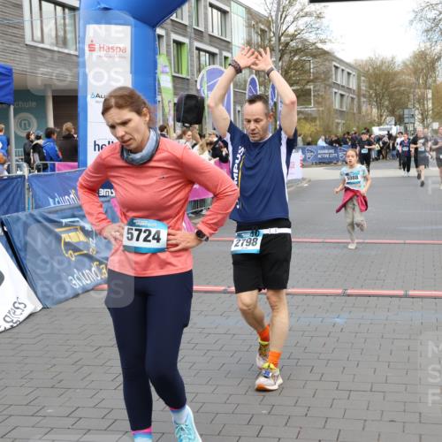 12.04.2026 - 45. Internationalen Wilhelmsburger Insellauf Strokosch-Dieckow http://msf.ph/oto/9454336 12.04.2026 13:05:08 Ziel 2798, 5088 meine-sportfotos.de