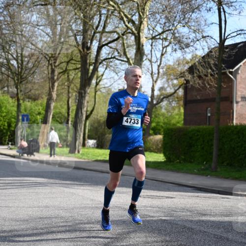 12.04.2026 - 45. Internationalen Wilhelmsburger Insellauf J. Mangold http://msf.ph/oto/9454339 12.04.2026 10:18:44 Ziel 4733, 4583, 4117, 3644, 2757, 2757, 5049, 2671, 2549, 3289 meine-sportfotos.de