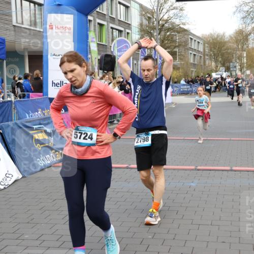 12.04.2026 - 45. Internationalen Wilhelmsburger Insellauf Strokosch-Dieckow http://msf.ph/oto/9454341 12.04.2026 13:05:08 Ziel 2798, 5088 meine-sportfotos.de