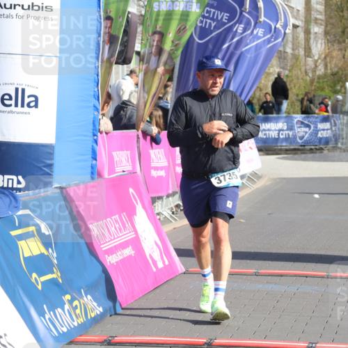 12.04.2026 - 45. Internationalen Wilhelmsburger Insellauf Strokosch-Dieckow http://msf.ph/oto/9454406 12.04.2026 10:29:38 Ziel 3735 meine-sportfotos.de