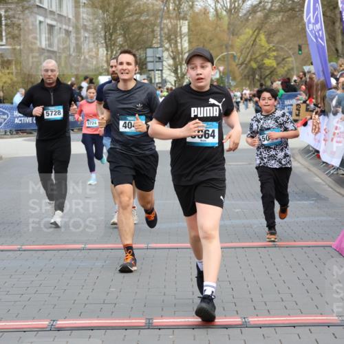 12.04.2026 - 45. Internationalen Wilhelmsburger Insellauf Strokosch-Dieckow http://msf.ph/oto/9454431 12.04.2026 13:04:59 Ziel 5064, 4048, 5423, 5066, 5458, 5728, 5724 meine-sportfotos.de