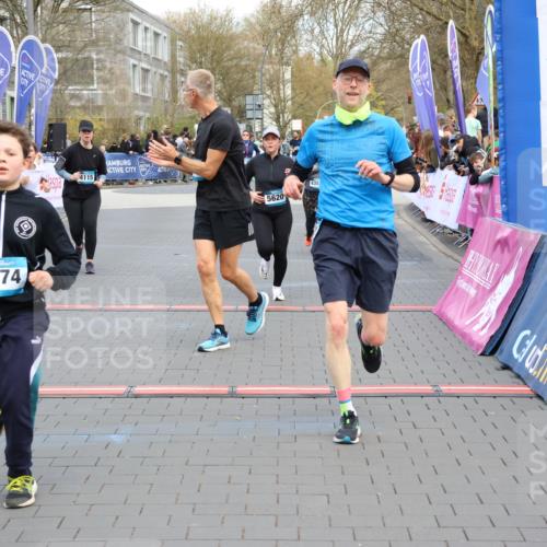 12.04.2026 - 45. Internationalen Wilhelmsburger Insellauf Strokosch-Dieckow http://msf.ph/oto/9454548 12.04.2026 13:04:43 Ziel 4647, 5565, 4600, 5474, 4653, 5420, 5599, 5620, 4951, 4115 meine-sportfotos.de