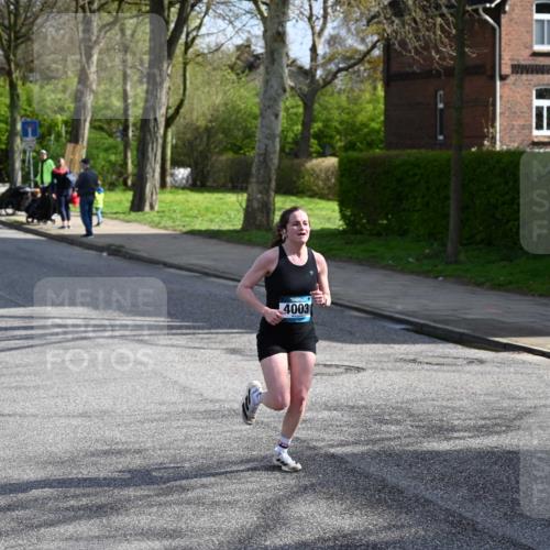 12.04.2026 - 45. Internationalen Wilhelmsburger Insellauf J. Mangold http://msf.ph/oto/9454572 12.04.2026 10:20:56 Ziel 3134, 3208, 2212, 4003, 5591, 2127, 3099, 2253 meine-sportfotos.de