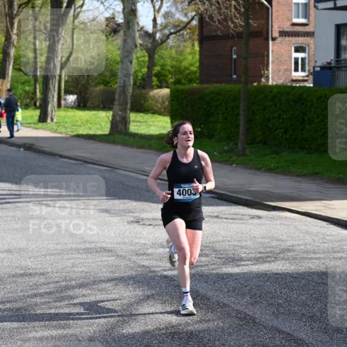 12.04.2026 - 45. Internationalen Wilhelmsburger Insellauf J. Mangold http://msf.ph/oto/9454577 12.04.2026 10:20:57 Ziel 3134, 3208, 2212, 4003, 5591, 2127, 3099, 2253 meine-sportfotos.de