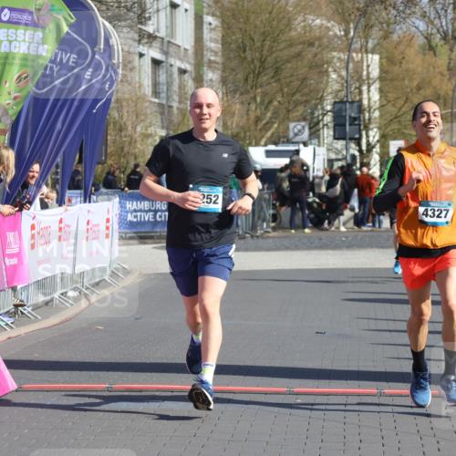 12.04.2026 - 45. Internationalen Wilhelmsburger Insellauf Strokosch-Dieckow http://msf.ph/oto/9454600 12.04.2026 10:42:55 Ziel 2252 meine-sportfotos.de