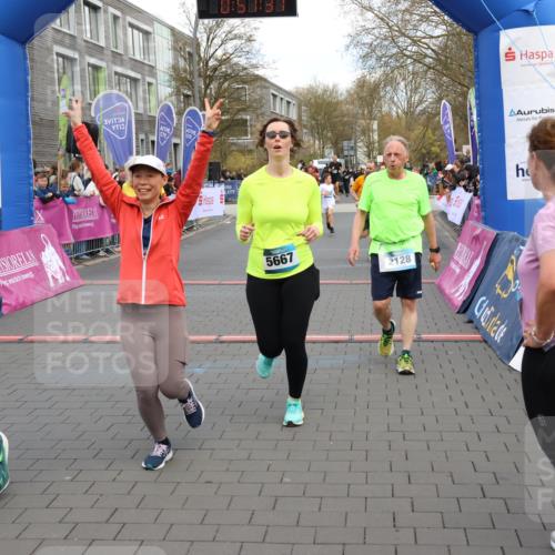 12.04.2026 - 45. Internationalen Wilhelmsburger Insellauf Strokosch-Dieckow http://msf.ph/oto/9454691 12.04.2026 13:04:31 Ziel 5469, 2128, 5667, 2089, 3870, 5193, 2307 meine-sportfotos.de